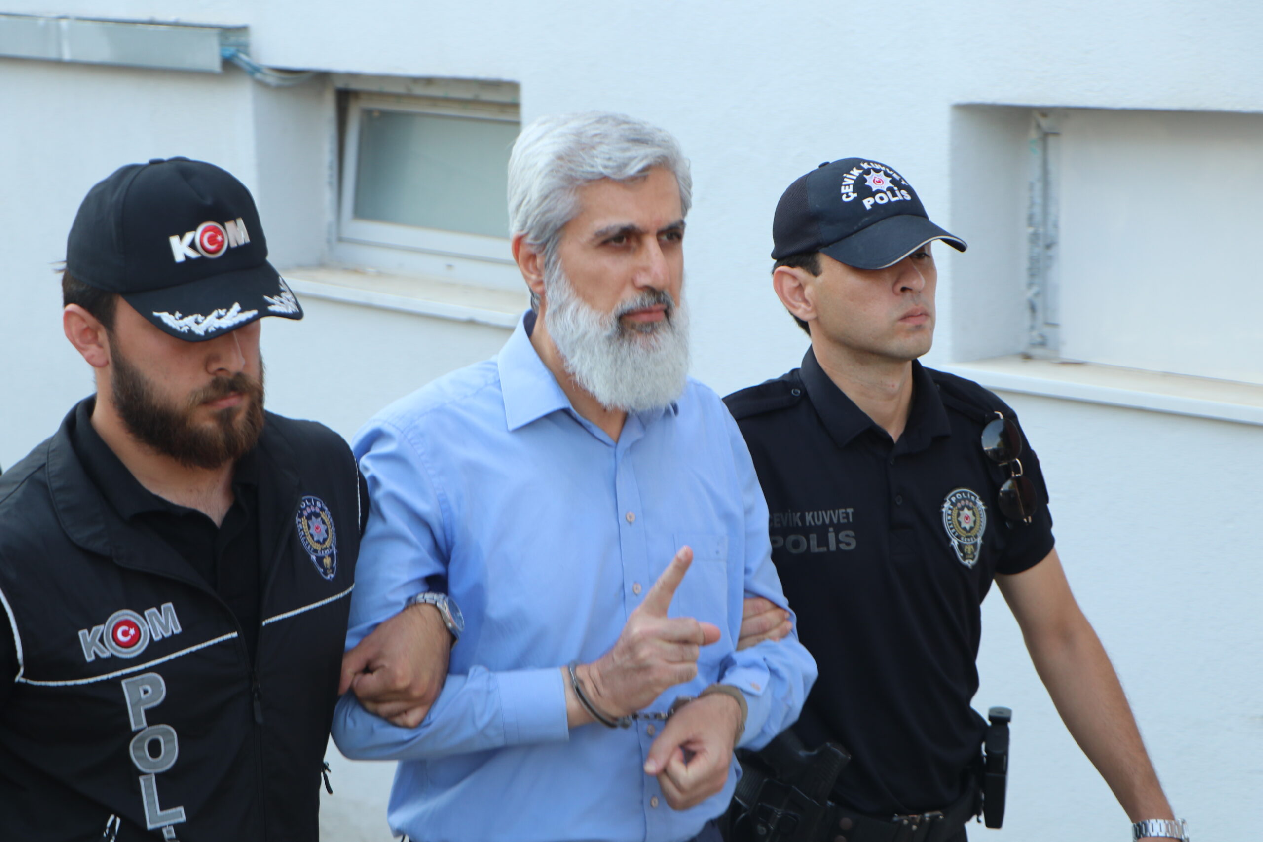 Adana’da Suç Örgütü Operasyonu: Alparslan Kuytul Ve Eşi Tutuklandı