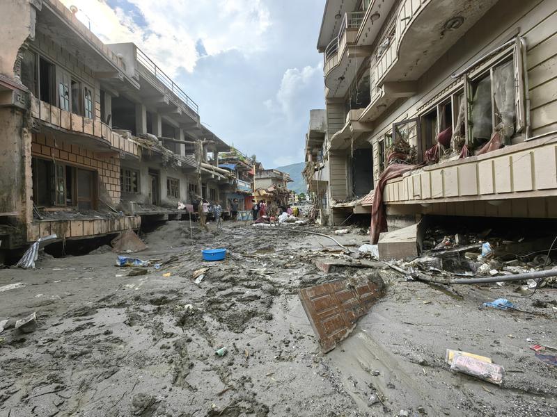 Nepal’de Sel Felaketi: Can Kaybı 804’e Yükseldi