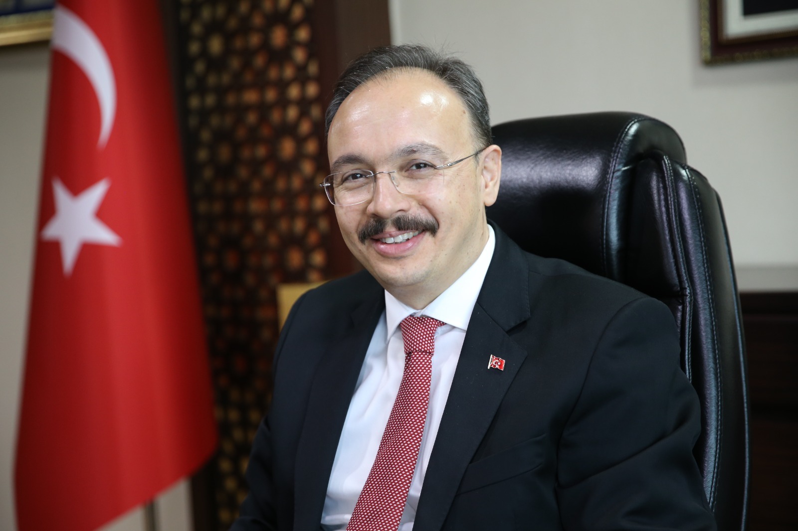 Siirt’te 34 Yıllık Mülkiyet Sorunu Çözüldü: 497 Hak Sahibi Tapusuna Kavuşuyor