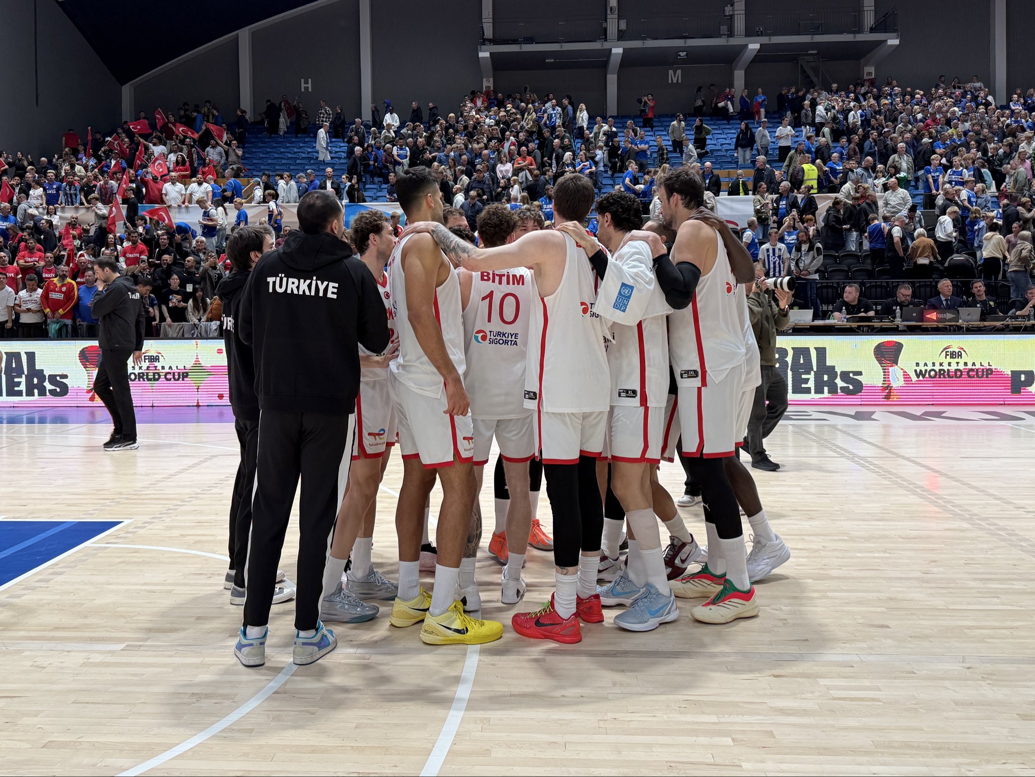 A Milli Basketbol Takımı İzlanda Deplasmanında Farklı Kazandı