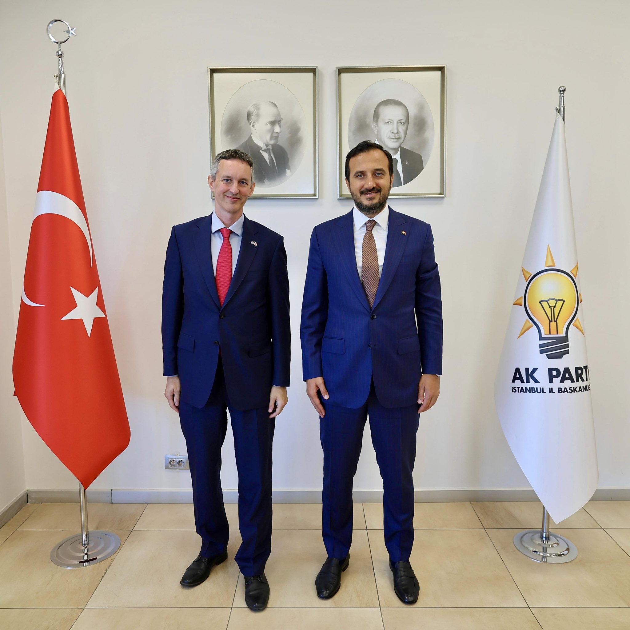 İngiltere İstanbul Başkonsolosu David Reed, AK Parti İstanbul İl Başkanı Abdullah Özdemir’i Ziyaret Etti