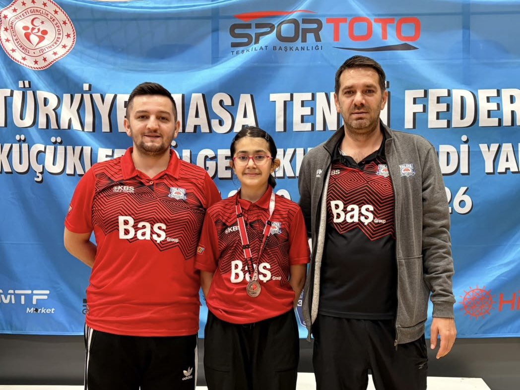 Yalovalı Sporcu Esma Taşdan’dan Masa Tenisinde Gümüş Madalya
