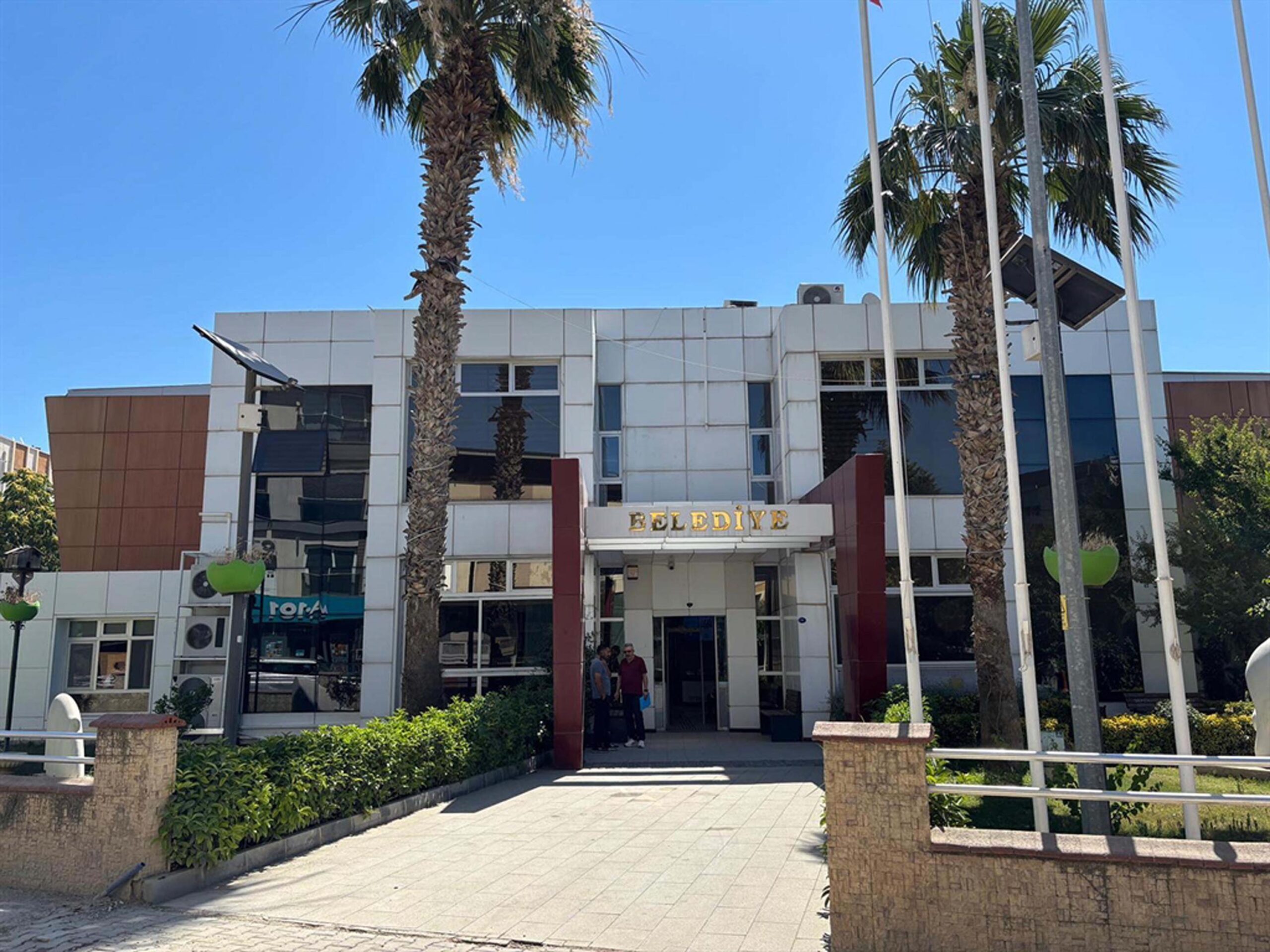 Seferihisar Belediyesi’ndeki Rüşvet Soruşturmasında Yeni Gelişme: Bir Şoför Tutuklandı