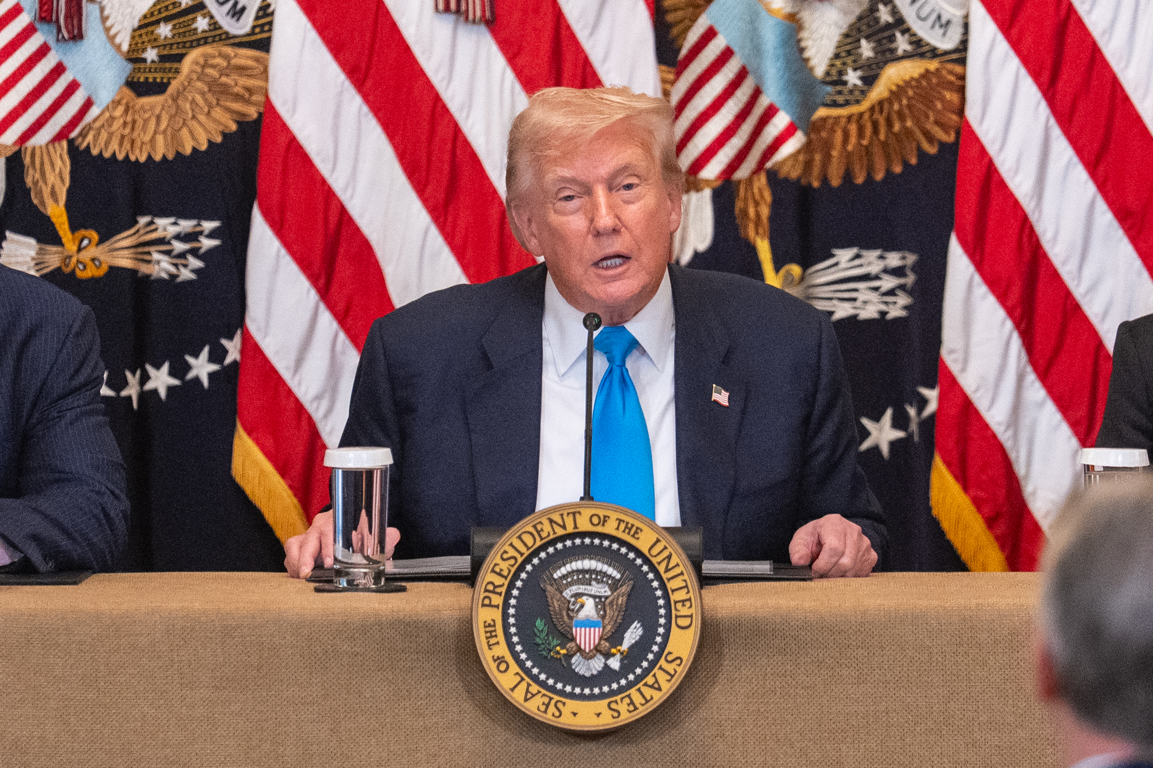 Donald Trump: Kanada Menşeli Ürünler Kamu İhalelerinden Çıkarılacak
