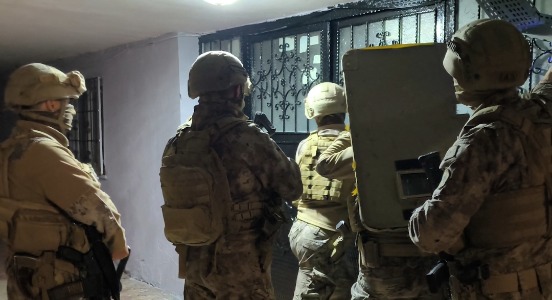 Batman Merkezli 4 İlde Uyuşturucu Operasyonu: 17 Tutuklama