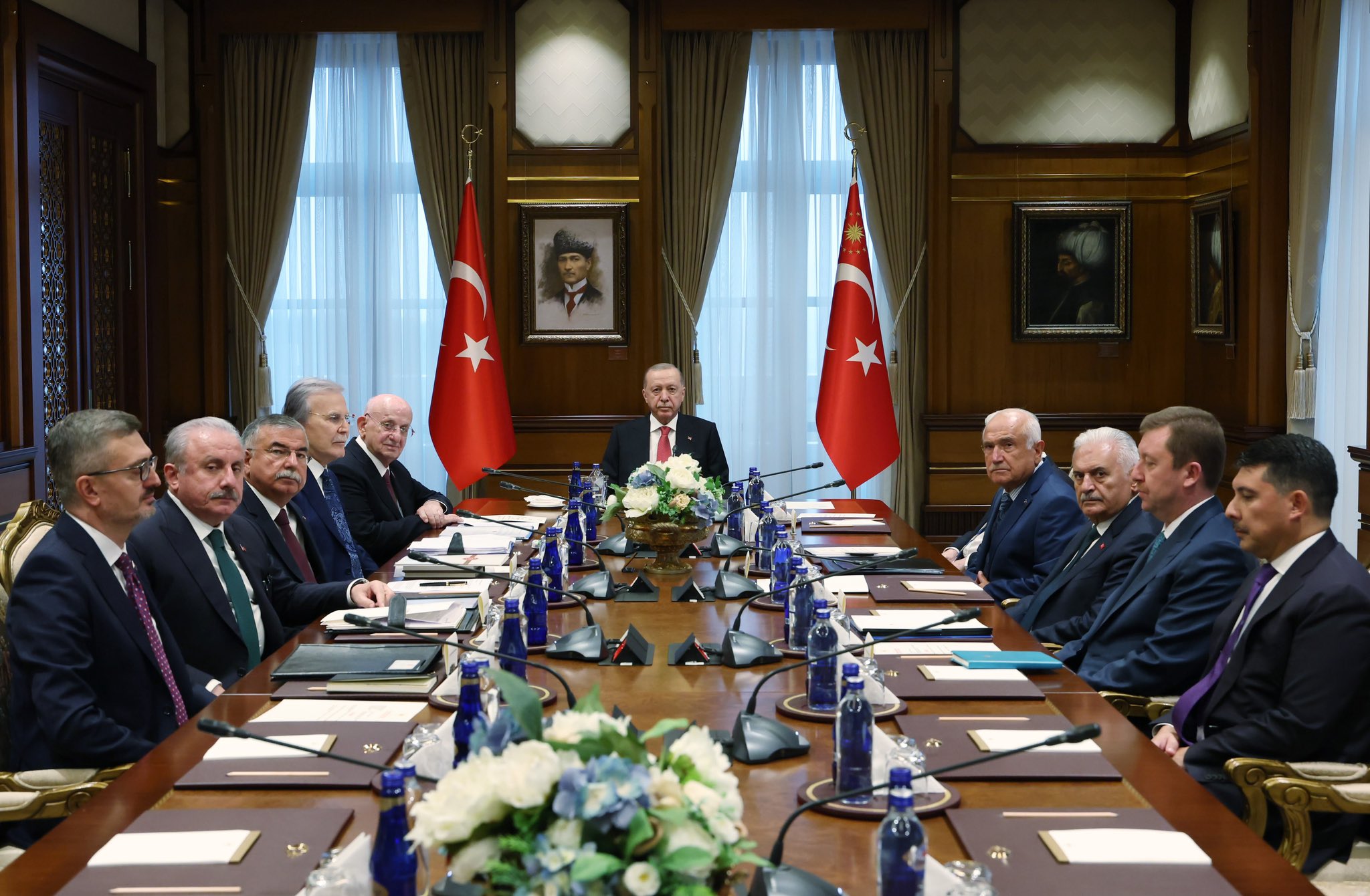 Cumhurbaşkanlığı Yüksek İstişare Kurulu Bölgesel Gelişmeleri Görüştü